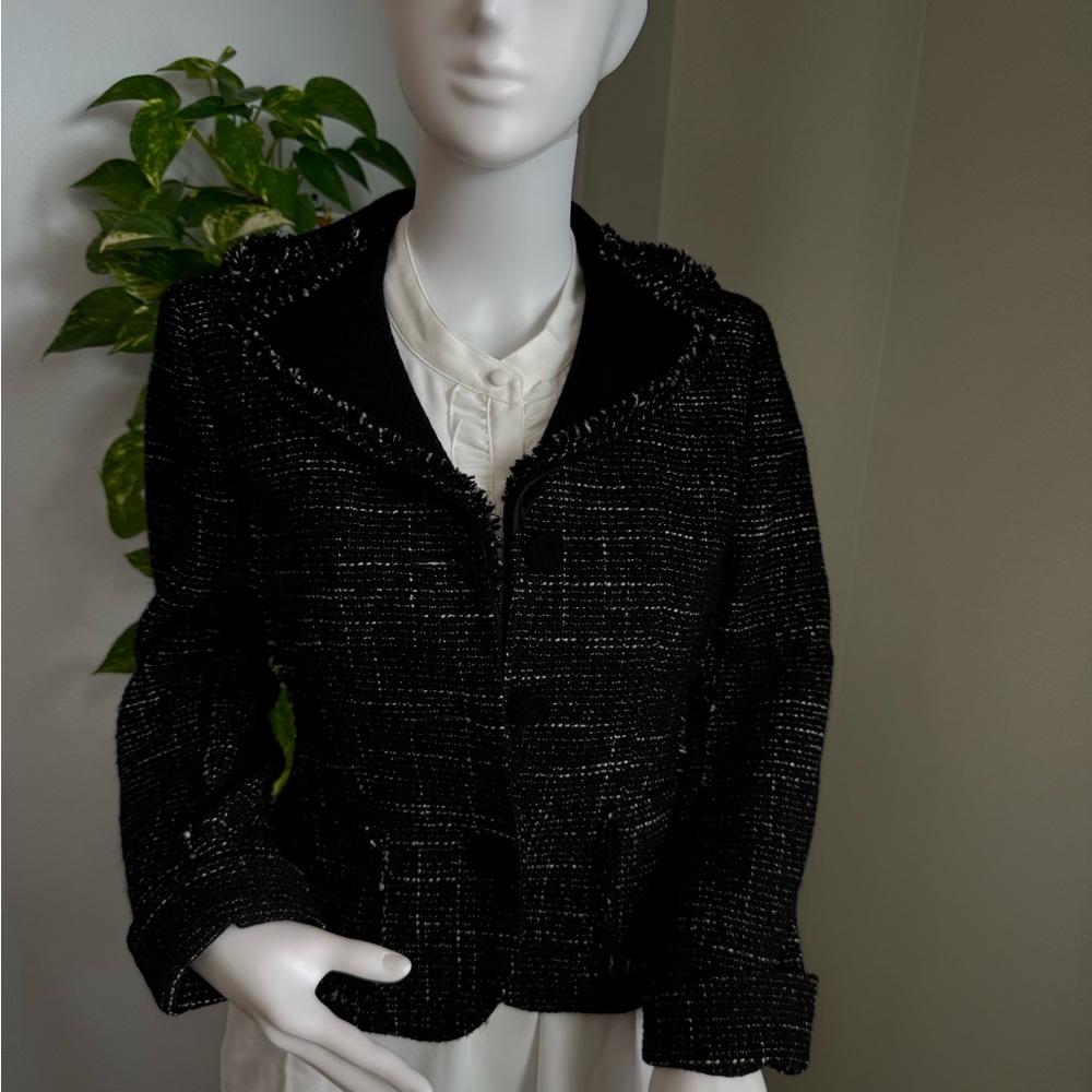 Ann Taylor Black Fitted Blazer with Textured Fabric